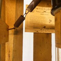 Voorwerpen Adlib\V21286-s2a.jpg; V21286; ; Ventielbuis in kistValve tube in case